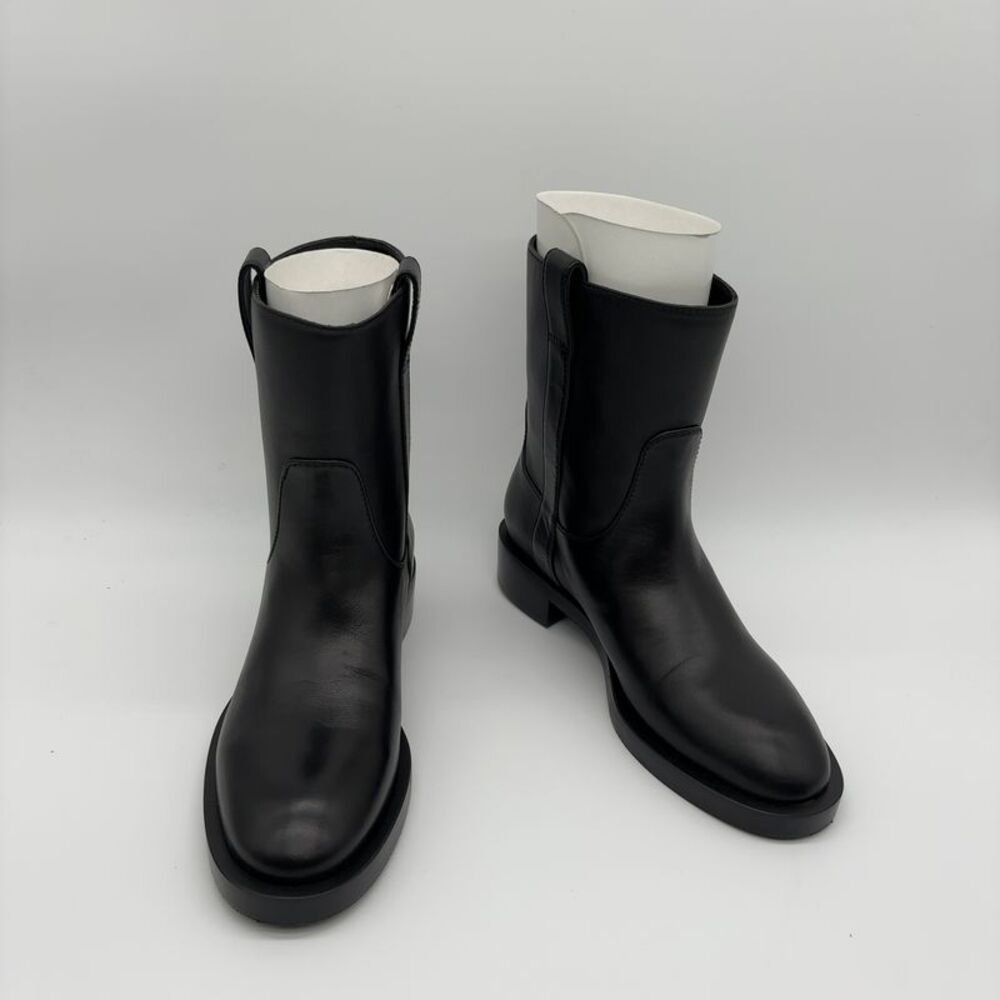 Stuart Weitzman Lenora Leather Bootie Size 0